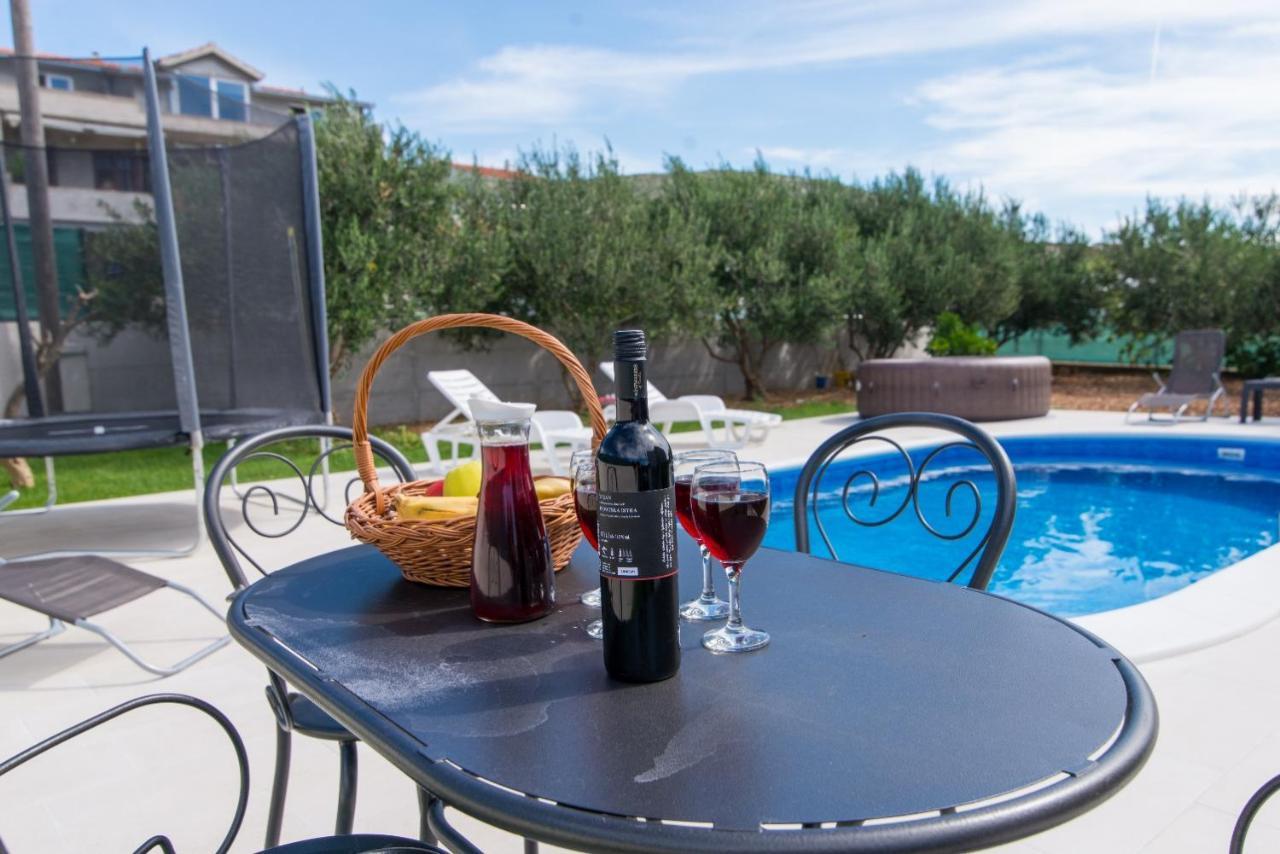 Villa Initium,Heated Pool All Season 特罗吉尔 外观 照片