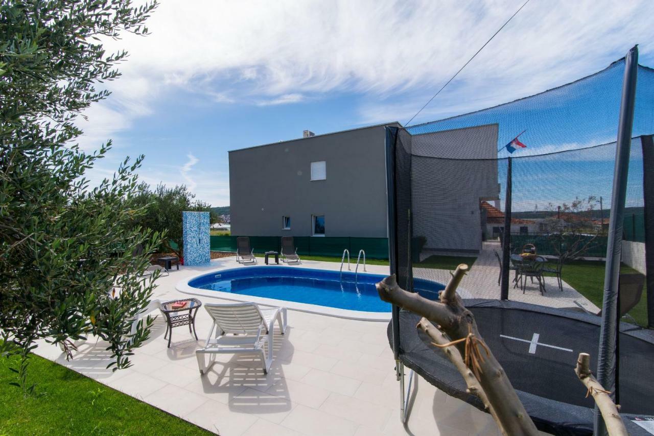 Villa Initium,Heated Pool All Season 特罗吉尔 外观 照片